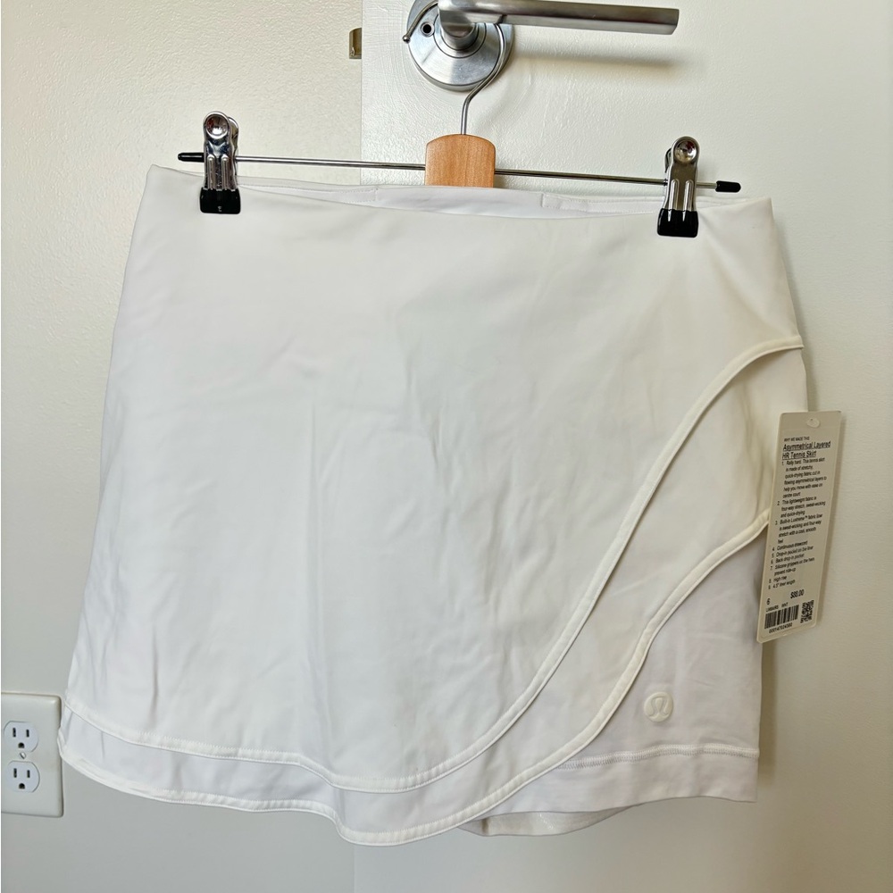 Lululemon asymmetrical layered HR tennis skirt size 6